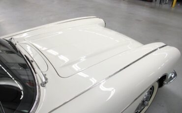 Chevrolet-Corvette-1960-18