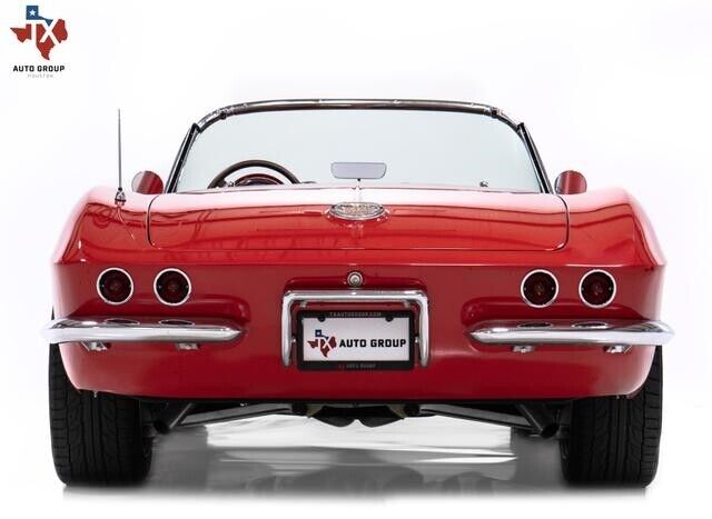 Chevrolet-Corvette-1961-9