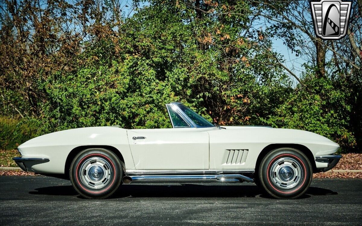 Chevrolet-Corvette-1967-7