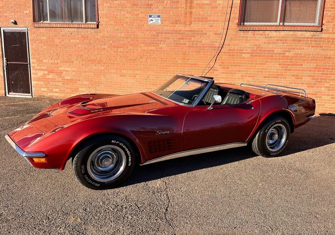 Chevrolet-Corvette-1970-12