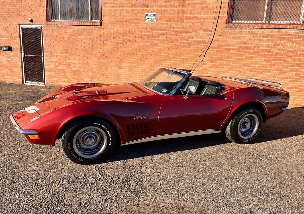 Chevrolet-Corvette-1970-16