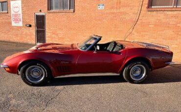 Chevrolet-Corvette-1970-17