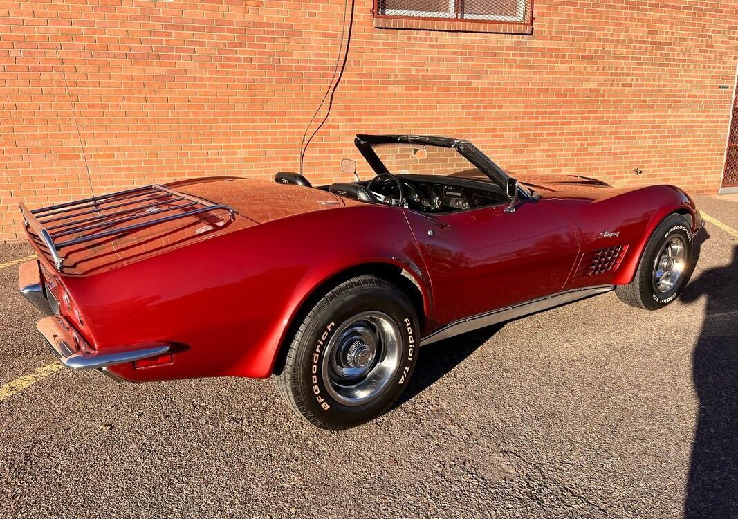 Chevrolet-Corvette-1970-39