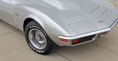 Chevrolet-Corvette-1972-13