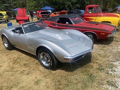 Chevrolet-Corvette-1972-22