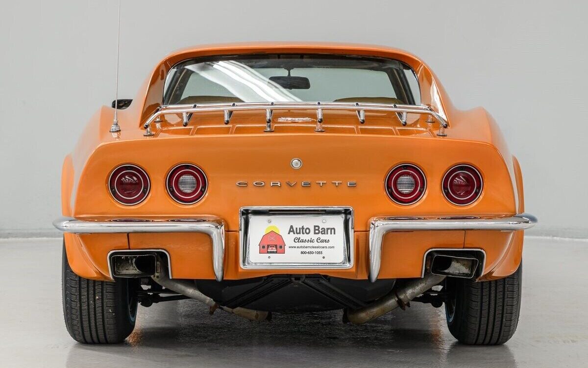 Chevrolet-Corvette-1972-5