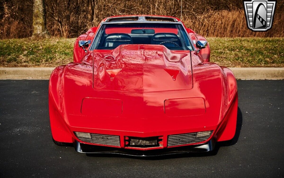 Chevrolet-Corvette-1972-9