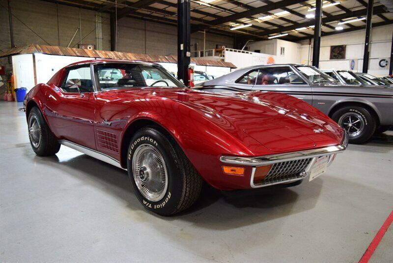 Chevrolet-Corvette-1972-9