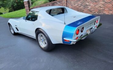 Chevrolet-Corvette-1973-10