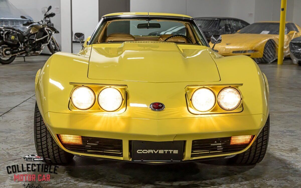 Chevrolet-Corvette-1974-24