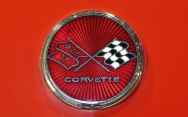 Chevrolet-Corvette-1975-11