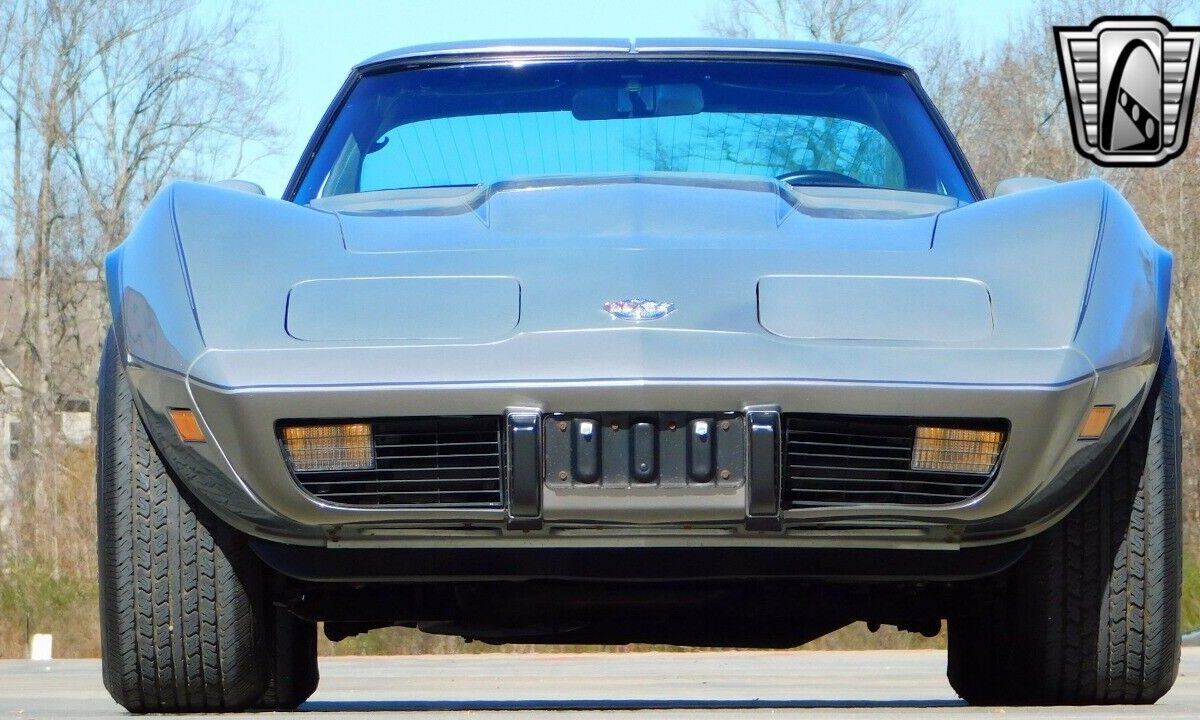 Chevrolet-Corvette-1978-2