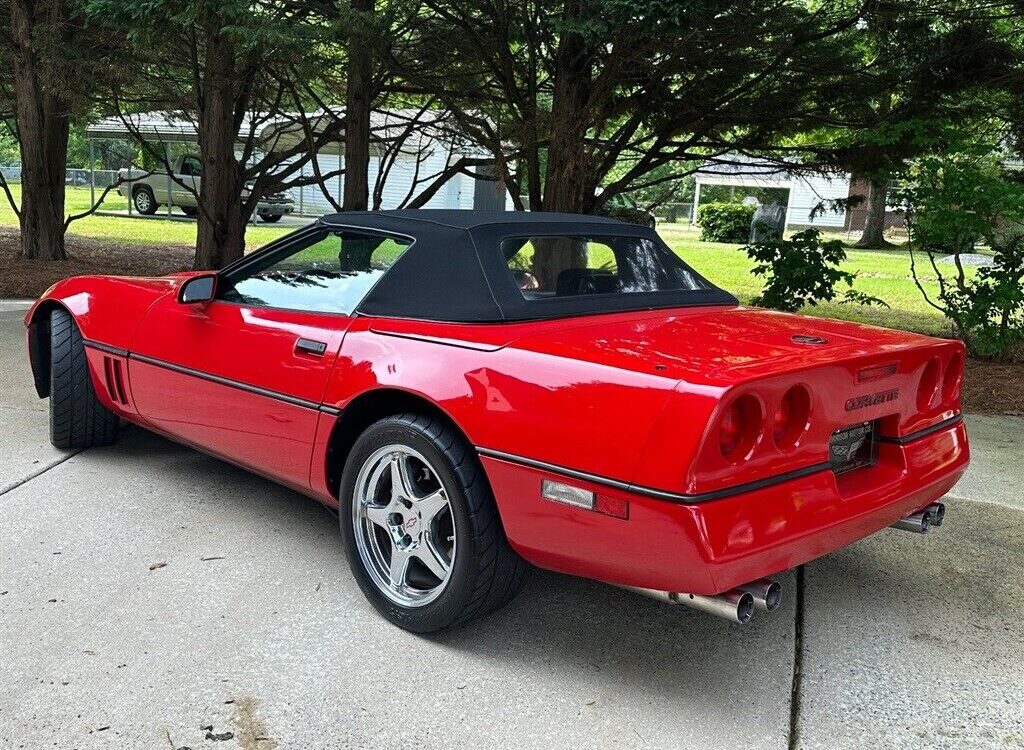 Chevrolet-Corvette-1990-3