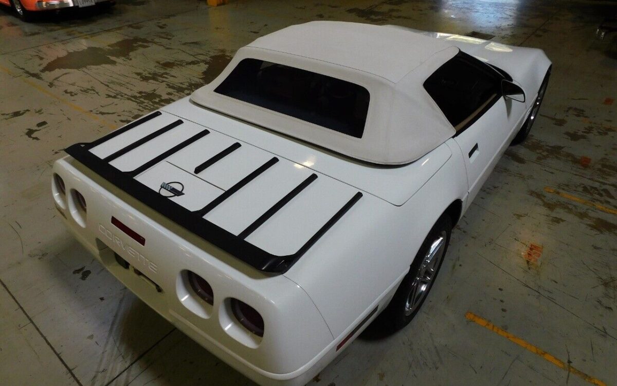 Chevrolet-Corvette-1993-10