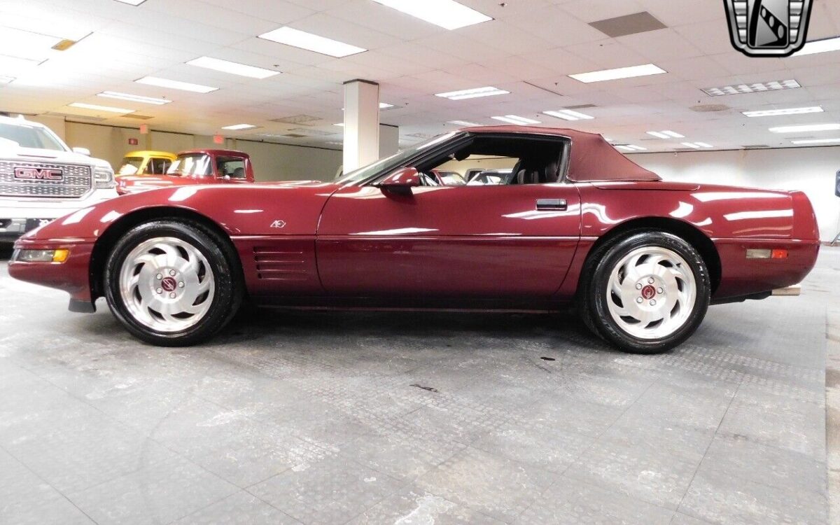 Chevrolet-Corvette-1993-3