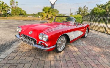 Chevrolet-Corvette-Cabriolet-1958-2