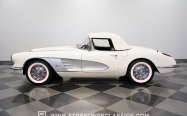 Chevrolet-Corvette-Cabriolet-1960-7