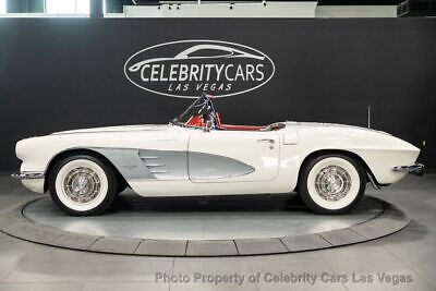 Chevrolet-Corvette-Cabriolet-1961-7