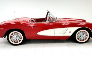 Chevrolet-Corvette-Cabriolet-1961-8