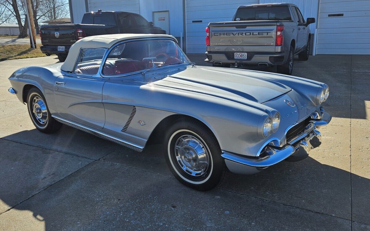 Chevrolet-Corvette-Cabriolet-1962-3