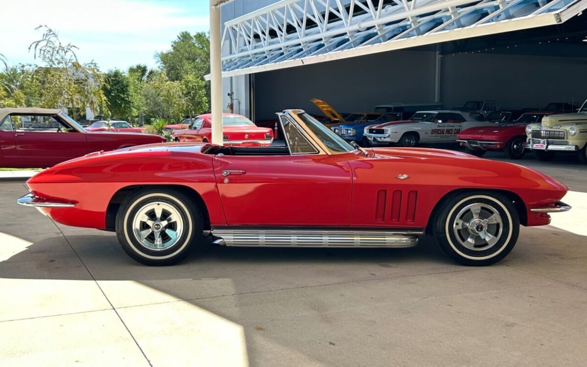 Chevrolet-Corvette-Cabriolet-1965-4