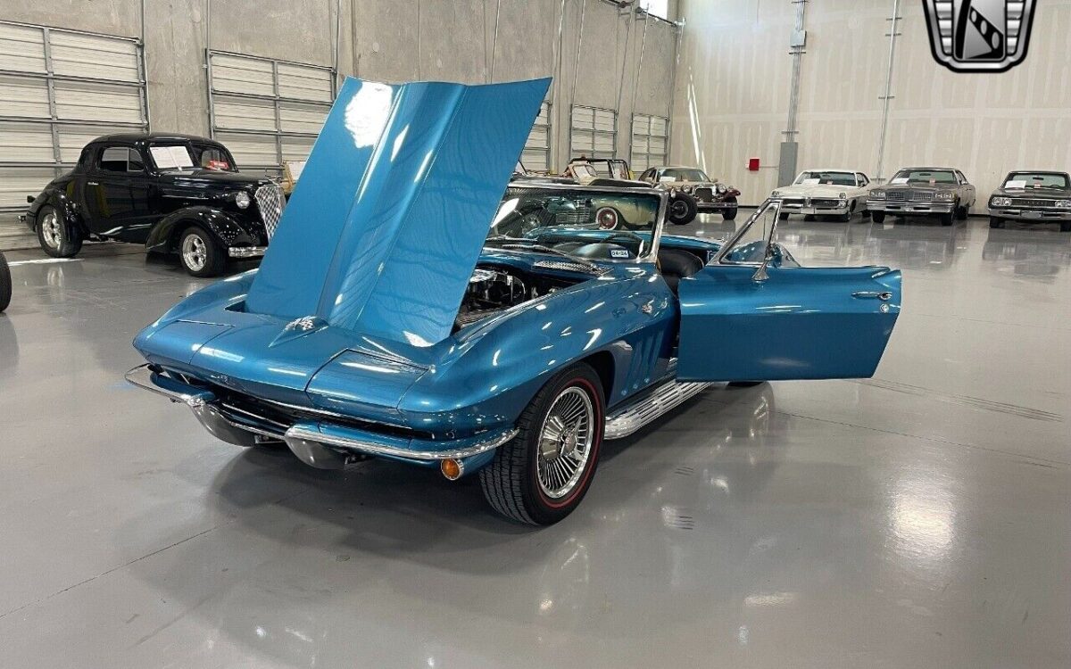 Chevrolet-Corvette-Cabriolet-1965-8