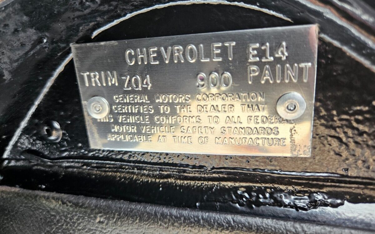 Chevrolet-Corvette-Cabriolet-1969-32