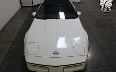 Chevrolet-Corvette-Cabriolet-1988-6