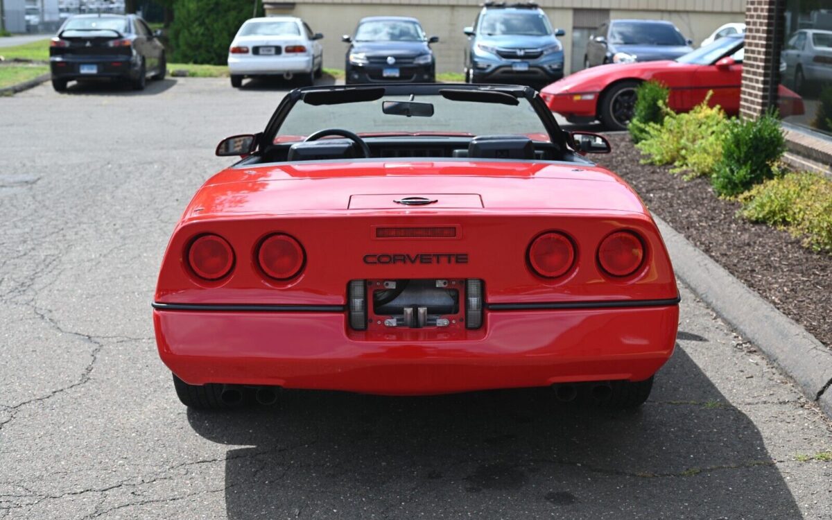 Chevrolet-Corvette-Cabriolet-1988-8