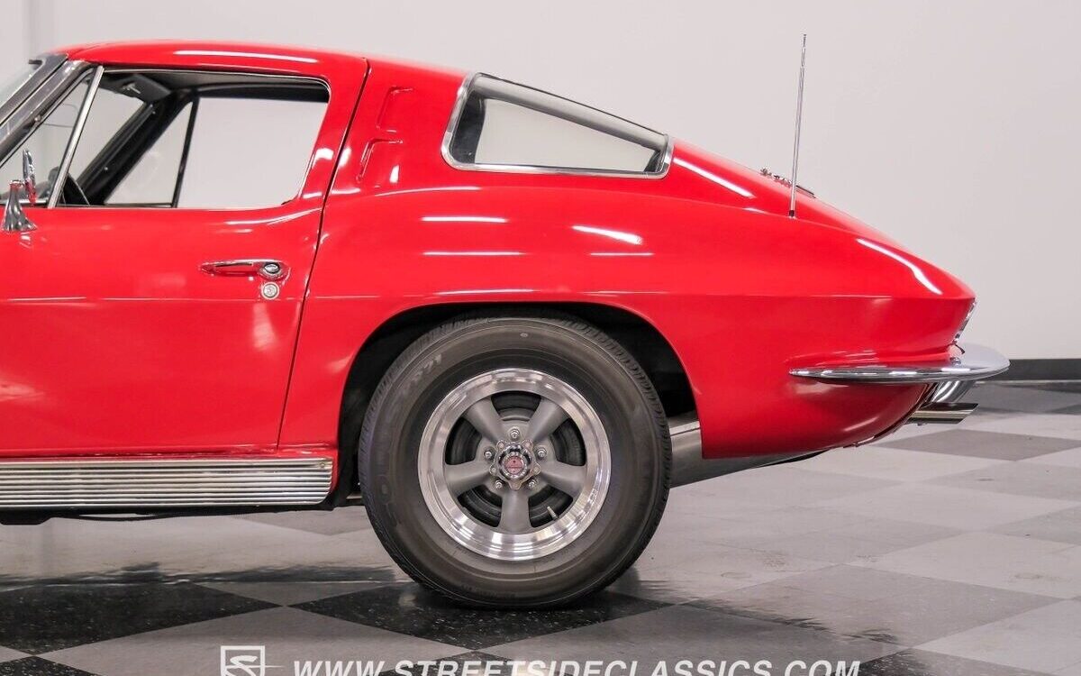Chevrolet-Corvette-Coupe-1963-8