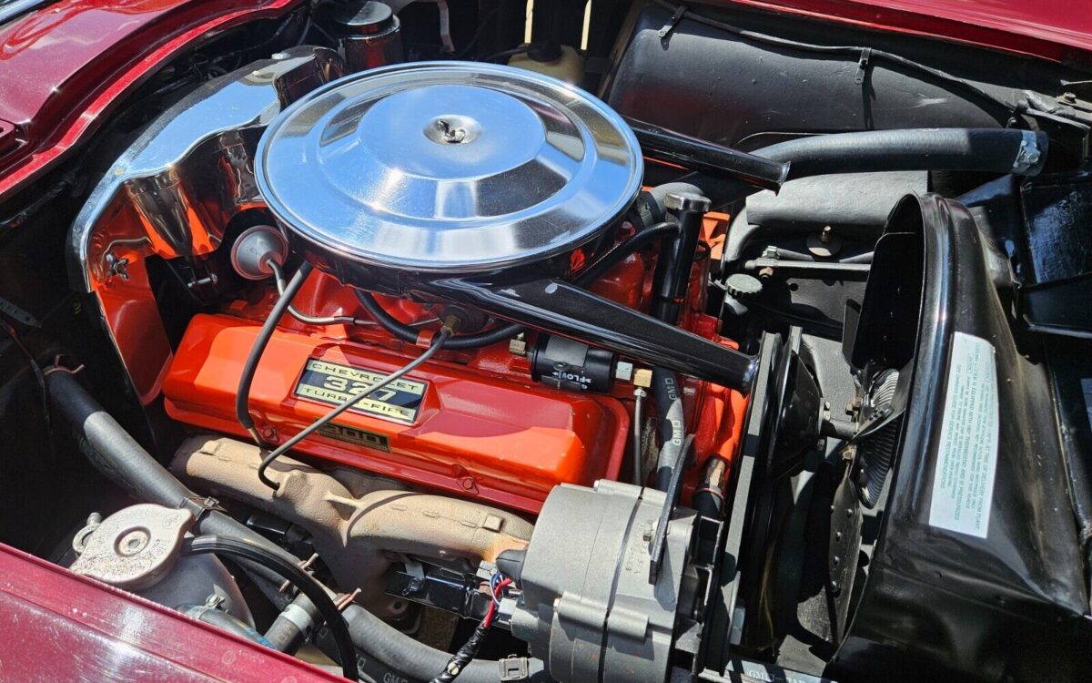 Chevrolet-Corvette-Coupe-1965-27