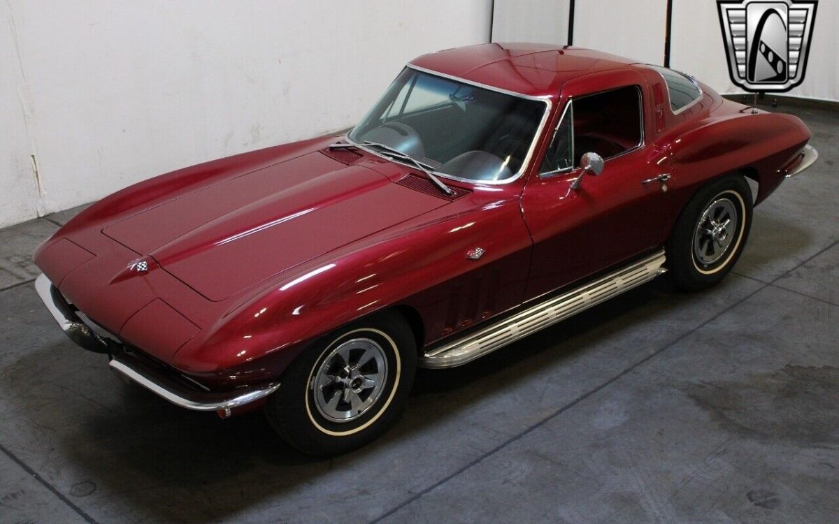 Chevrolet-Corvette-Coupe-1965-8