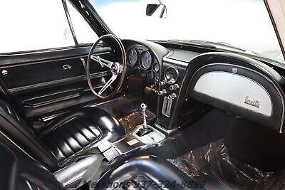 Chevrolet-Corvette-Coupe-1966-10