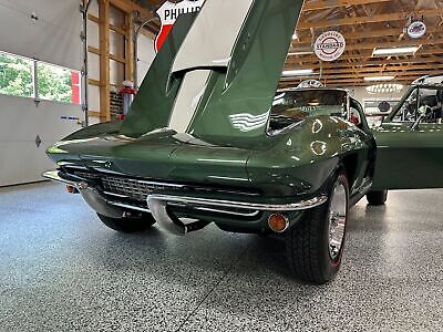 Chevrolet-Corvette-Coupe-1967-25