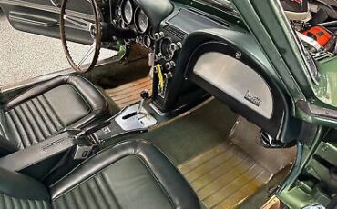 Chevrolet-Corvette-Coupe-1967-28