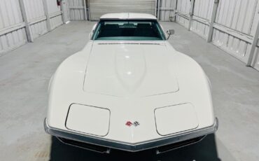 Chevrolet-Corvette-Coupe-1969-1