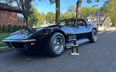 Chevrolet-Corvette-Coupe-1969-12