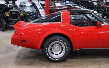 Chevrolet-Corvette-Coupe-1979-7