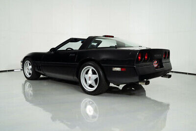 Chevrolet-Corvette-Coupe-1988-6