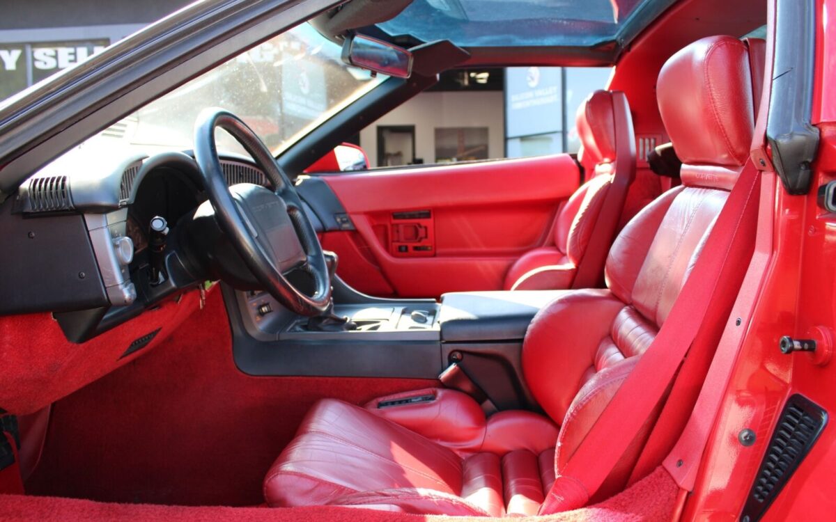Chevrolet-Corvette-Coupe-1991-10