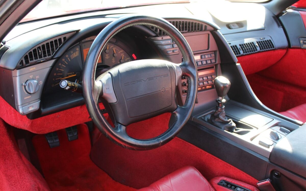 Chevrolet-Corvette-Coupe-1991-16