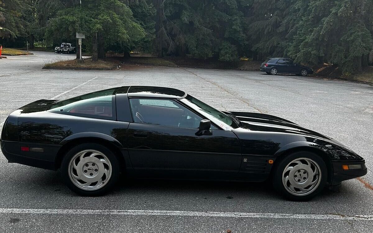 Chevrolet-Corvette-Coupe-1991-3