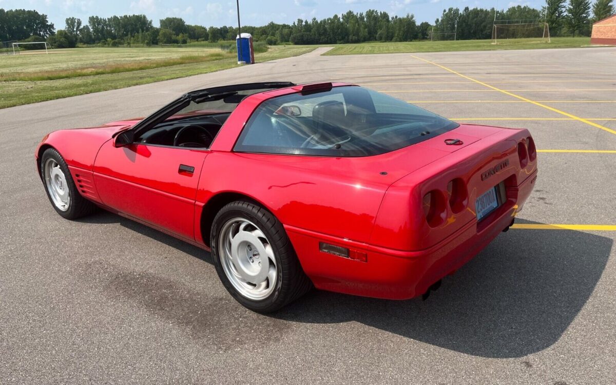 Chevrolet-Corvette-Coupe-1991-7