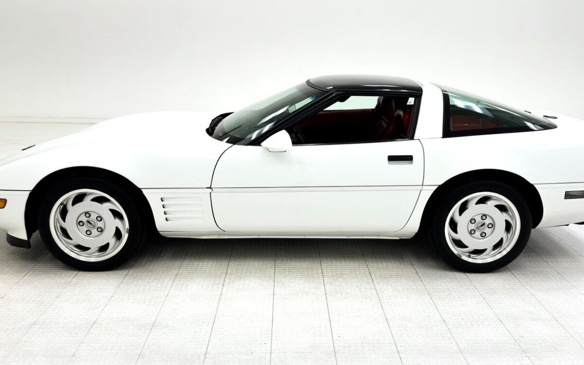 Chevrolet-Corvette-Coupe-1992-1
