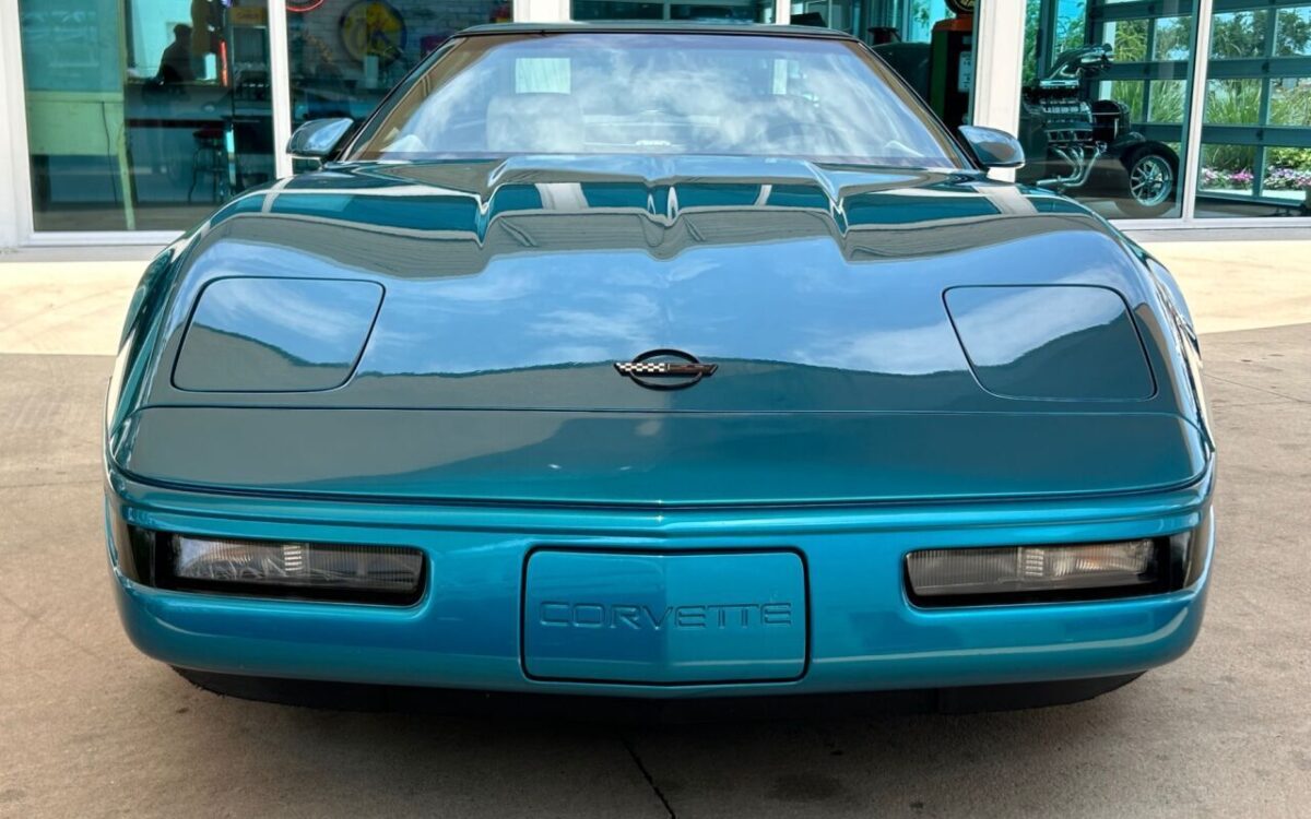 Chevrolet-Corvette-Coupe-1993-1