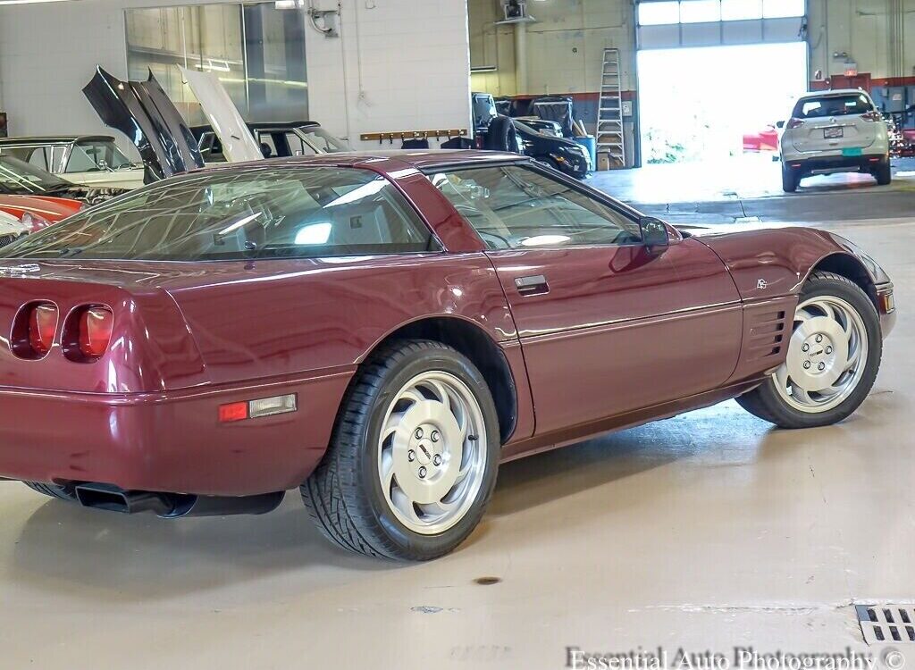 Chevrolet-Corvette-Coupe-1993-10