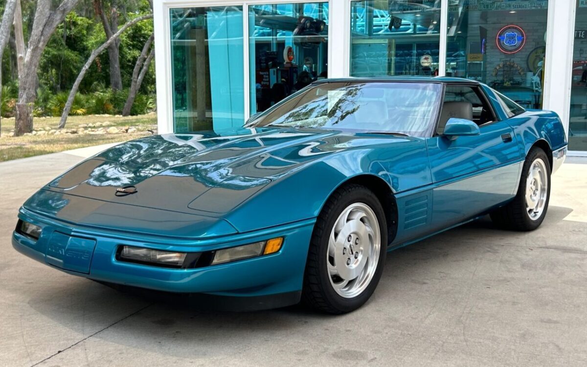 Chevrolet-Corvette-Coupe-1993-11