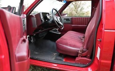 Chevrolet-Custom-Pickup-1989-10