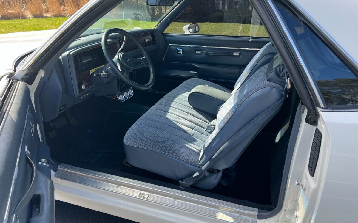 Chevrolet-El-Camino-1983-3
