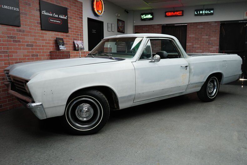 Chevrolet-El-Camino-Coupe-1967-1